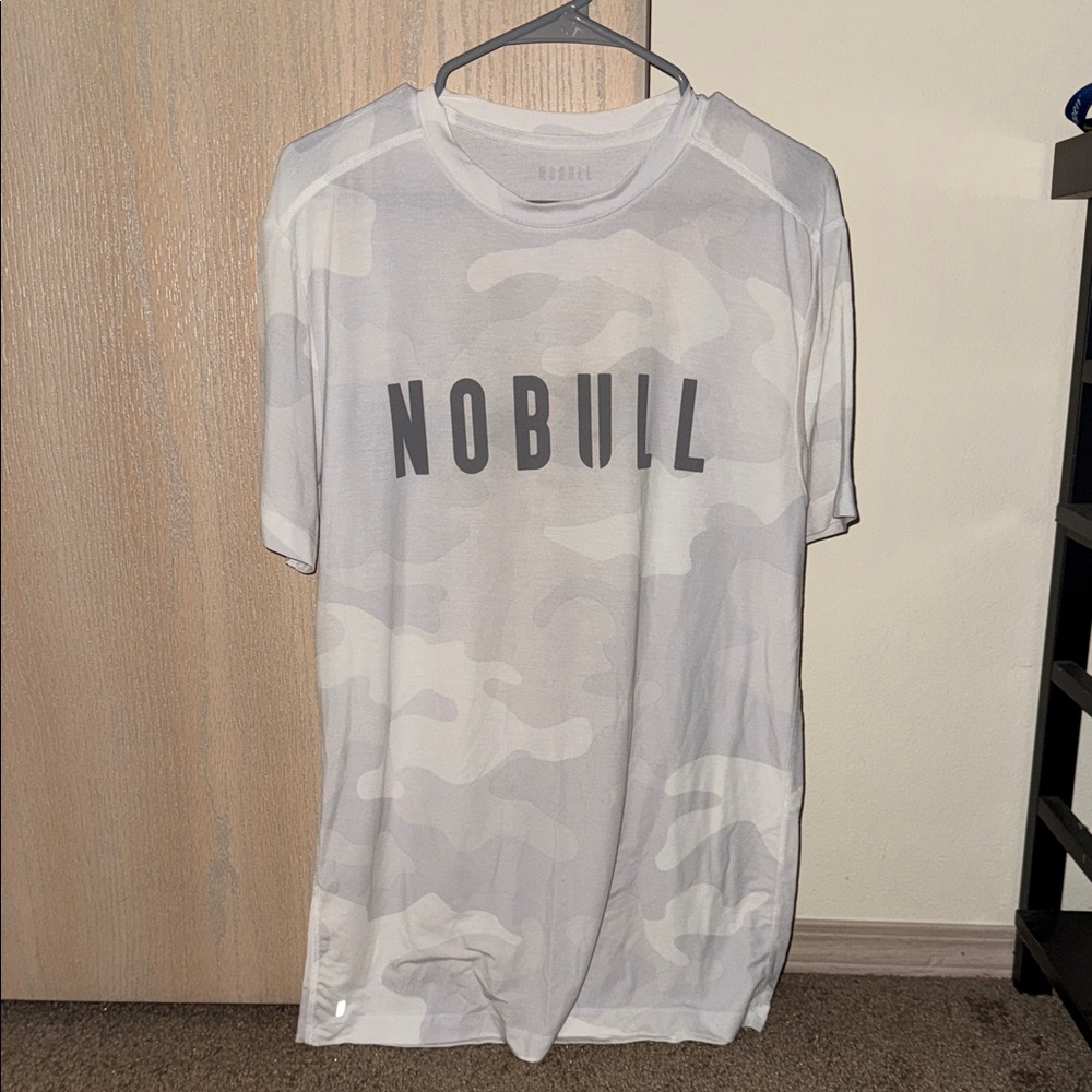 NOBULL Men's White Camo Shirt